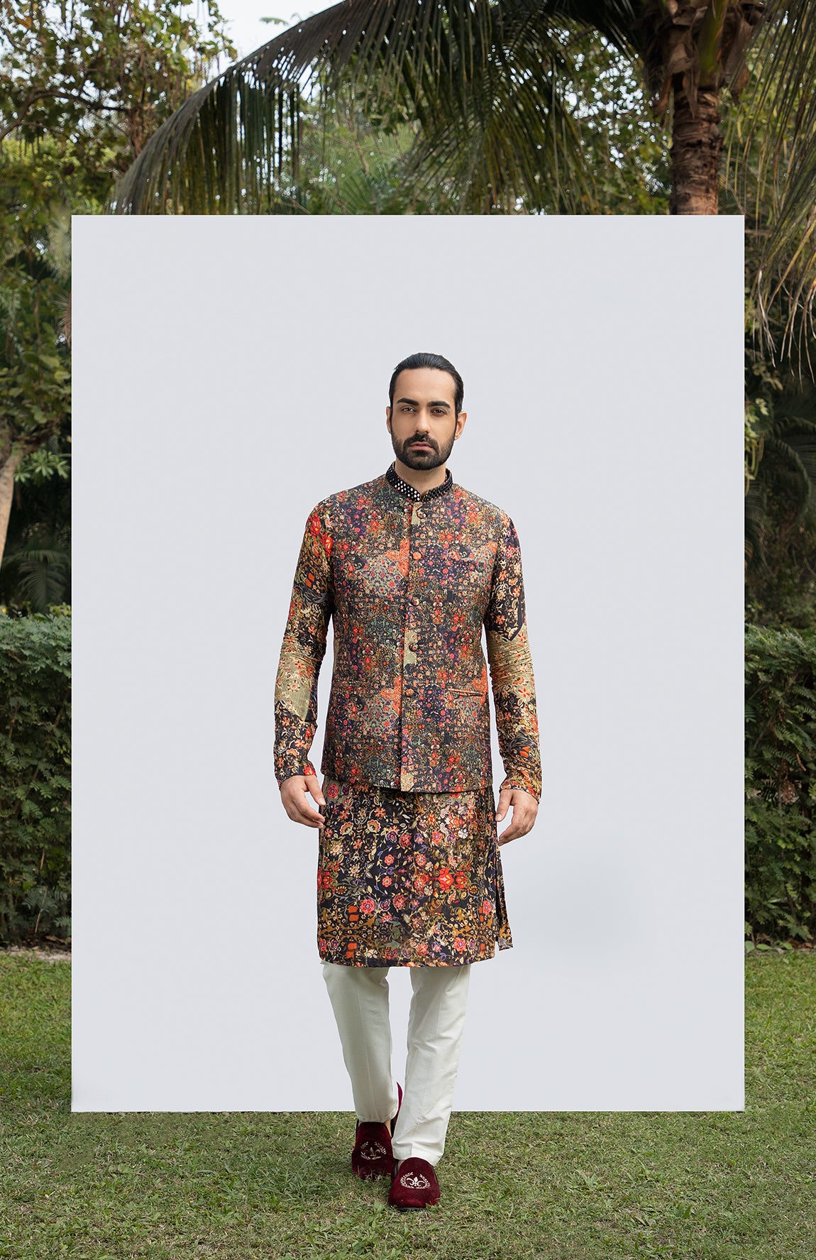BLACK PRINTED MIRRORWORK BUNDI
