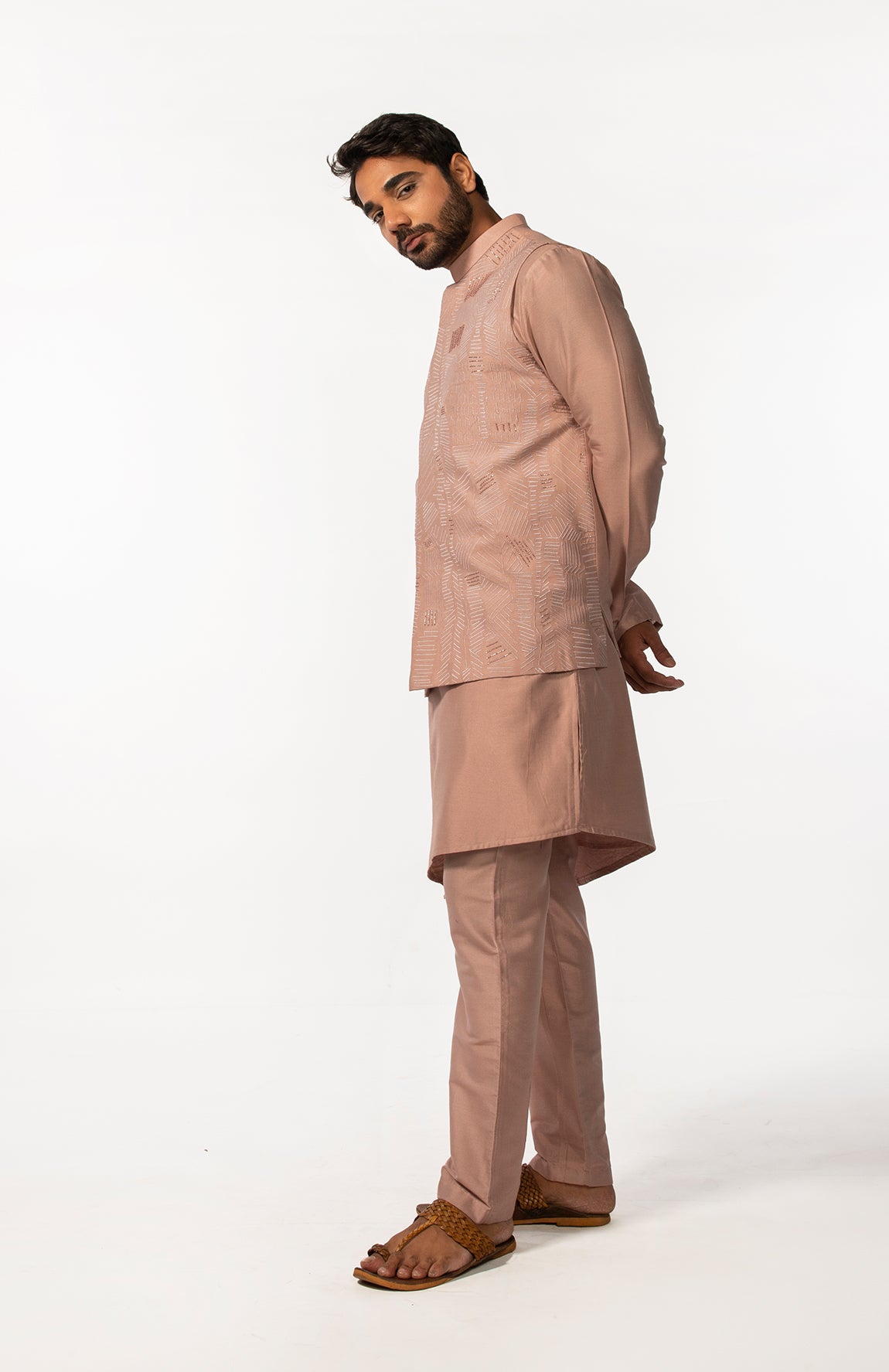 ONION EMBROIDERY BUNDI WITH ONION EMBRIODERY KURTA SET