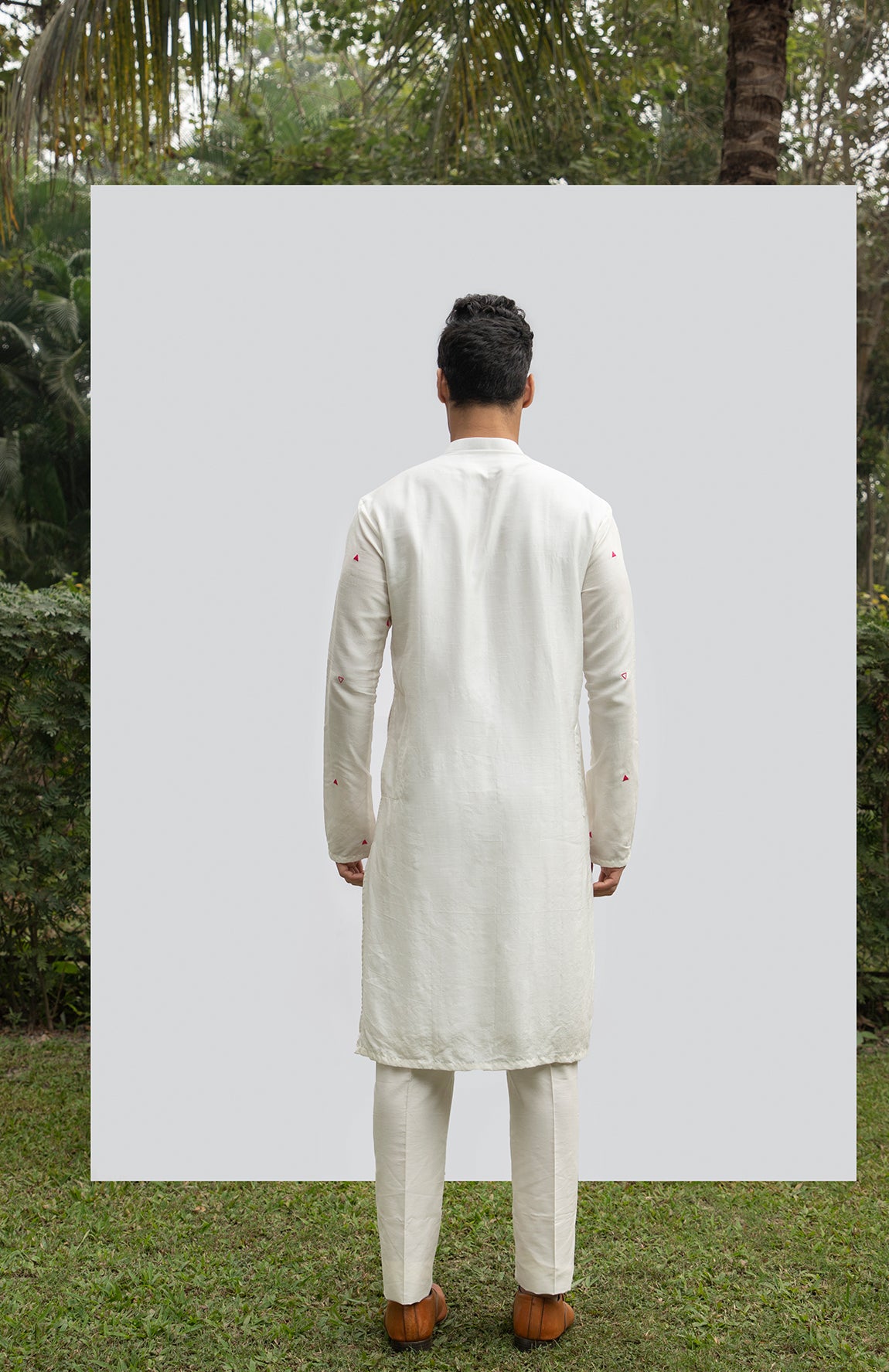 IVORY KURTA WITH HOT PINK MOTIF KURTA SET