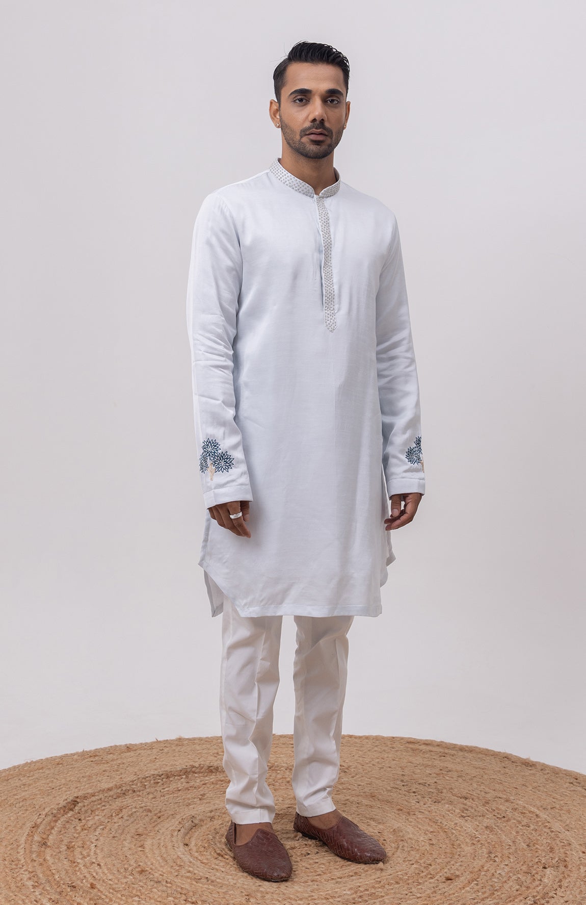 VRINDAVAN DESIGNER KURTA & PANT SET