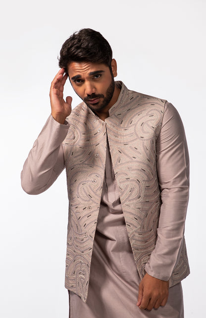 MAUVE EMBROIDERED KURTA WITH MAUVE EMBROIDERED BUNDI