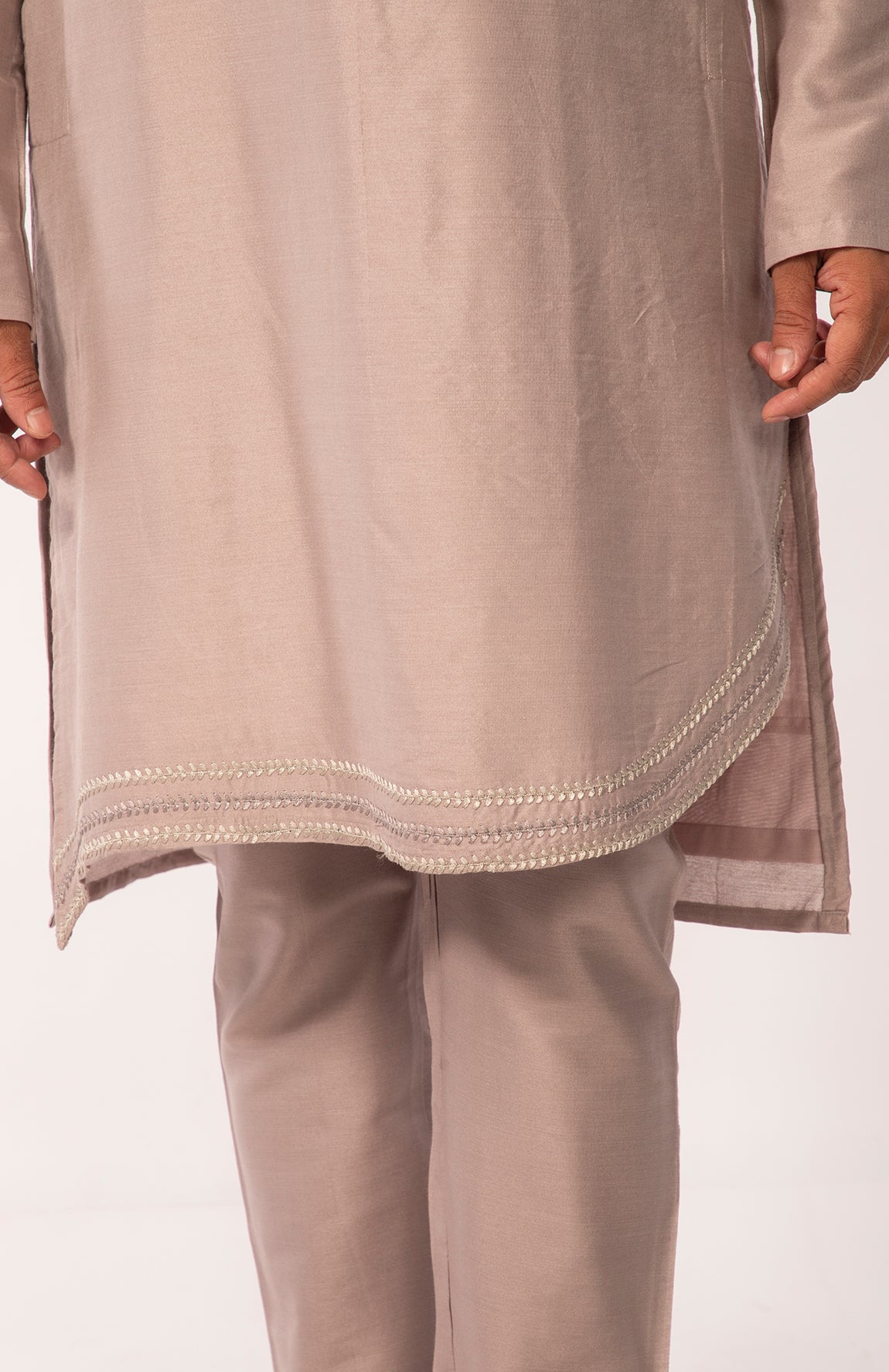 MAUVE EMBROIDERED KURTA