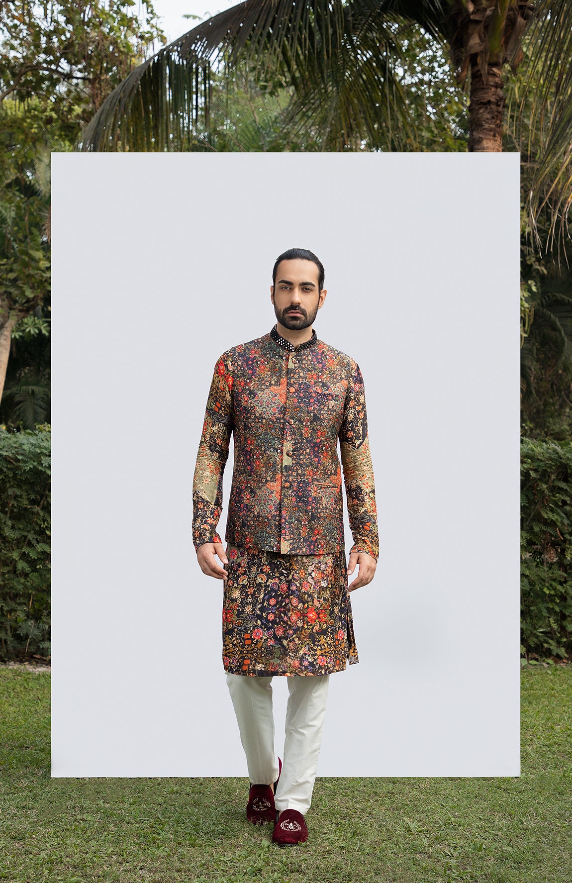 BLACK PRINTED MIRROR KURTA WITH BUNDI SET