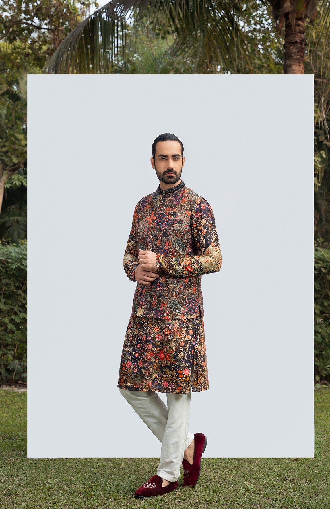 BLACK PRINTED MIRRORWORK BUNDI