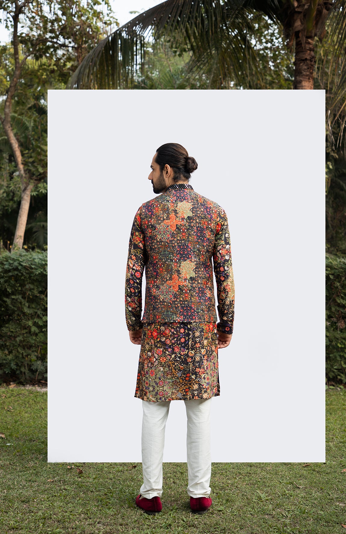 BLACK PRINTED MIRRORWORK BUNDI