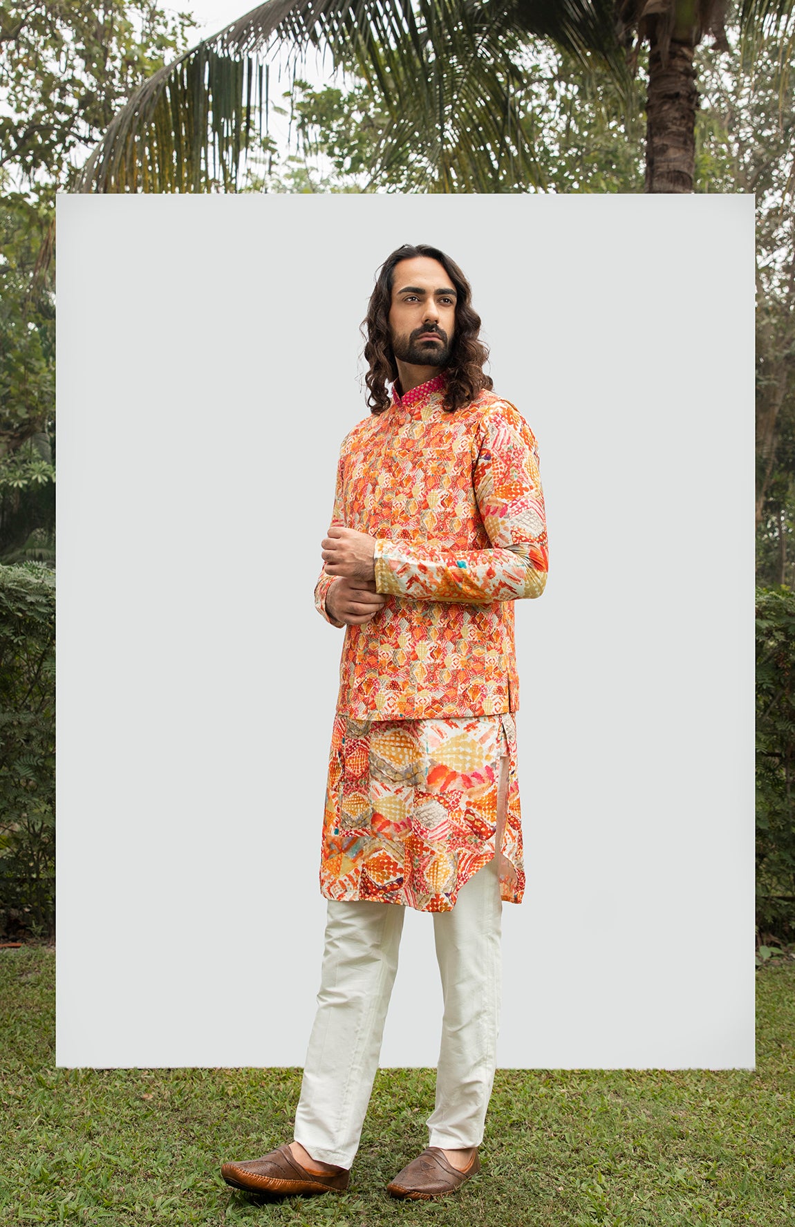 DIAMOND PRINTED MIRROR KURTA SET WITH PRINTED MIRROR BUNDI