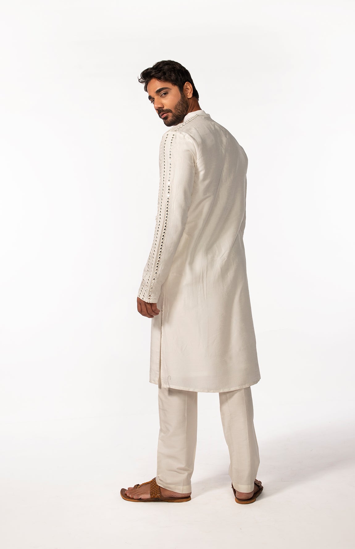 IVORY SLEEVE EMBROIDERED MIRROR KURTA