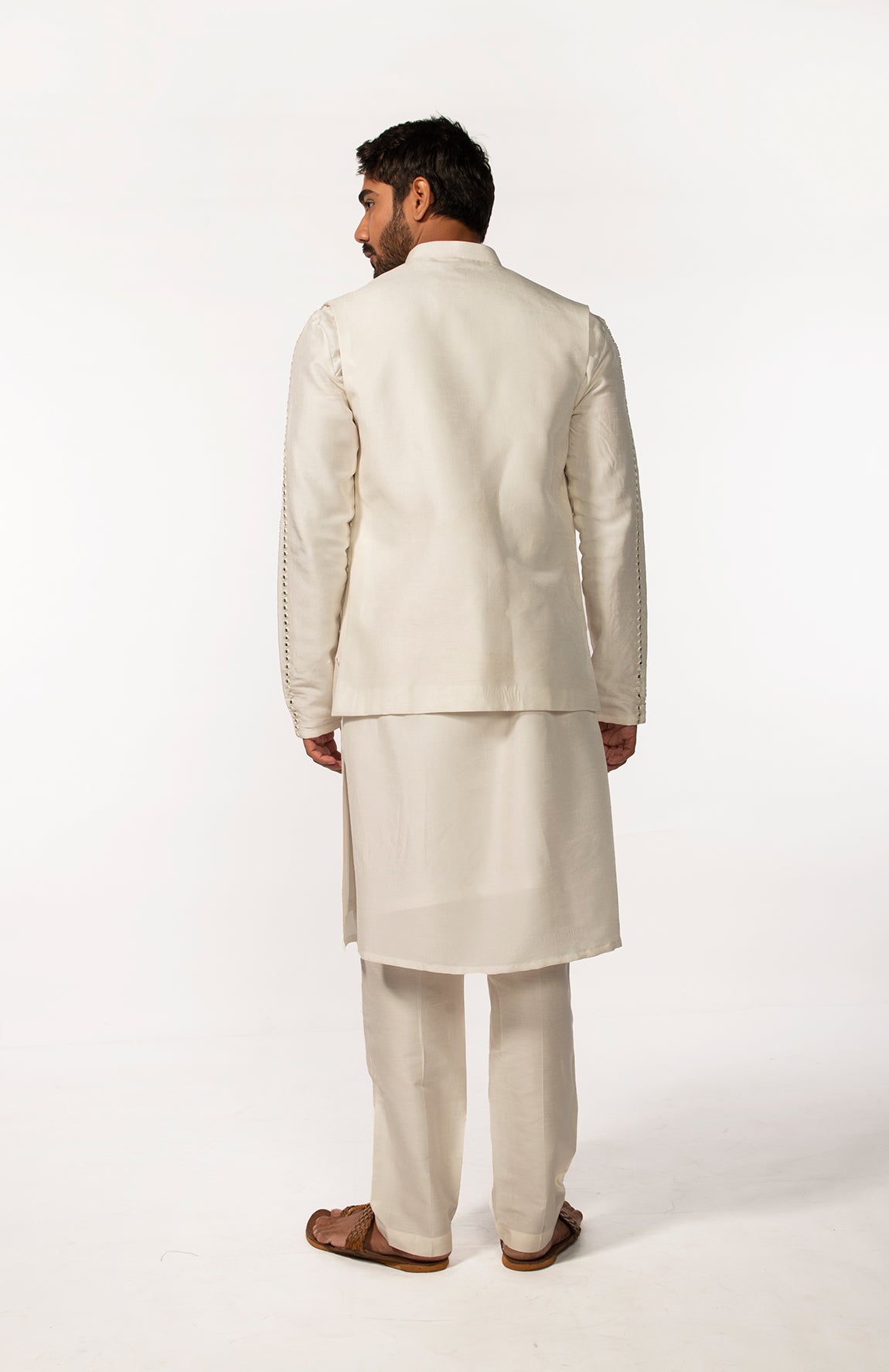 IVORY MIRROR BUNDI WITH IVORY SLEEVE MIRROR KURTA