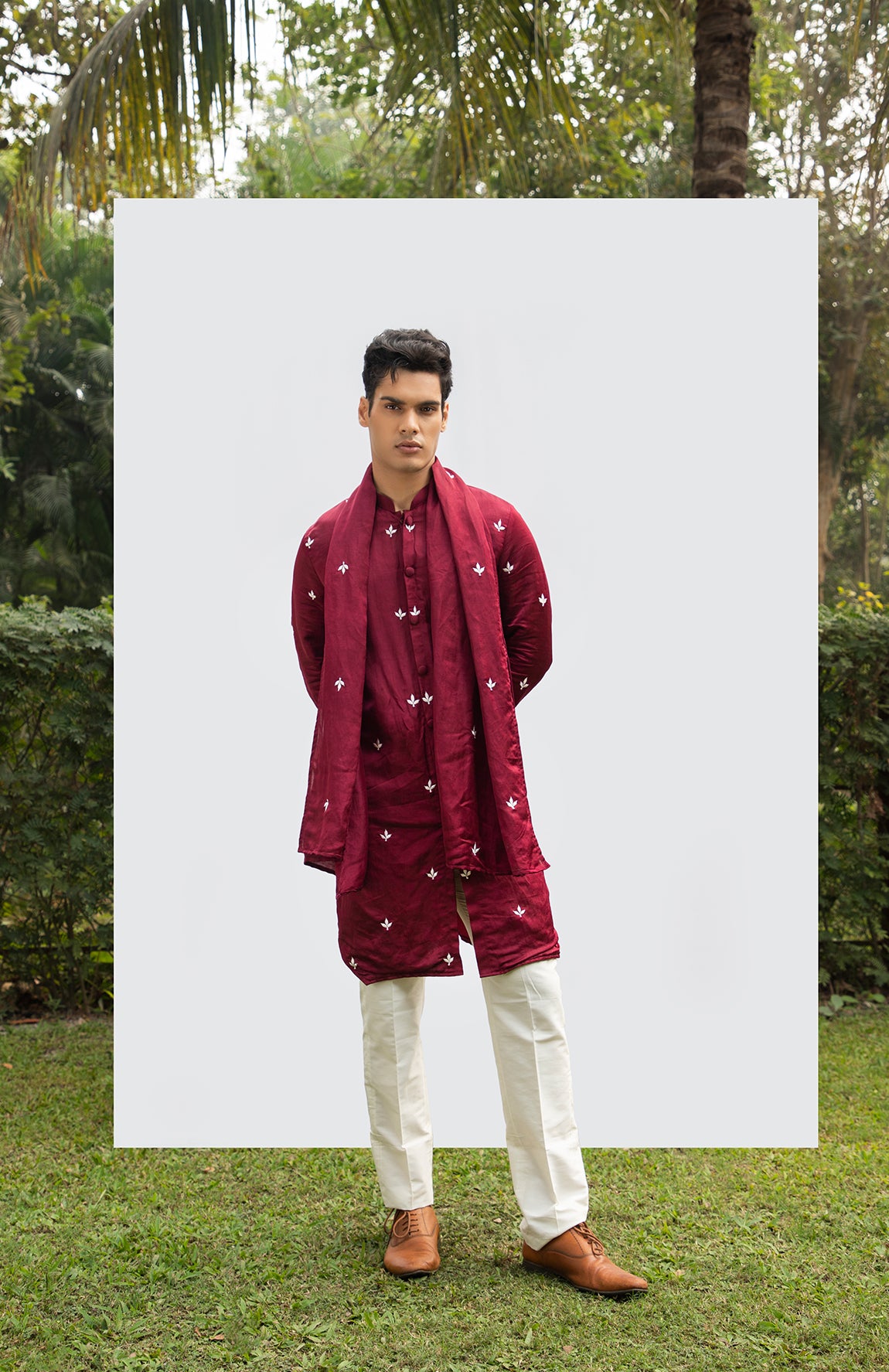 MAROON FRONT-OPEN MOTIF KURTA SET WITH DUPATTA