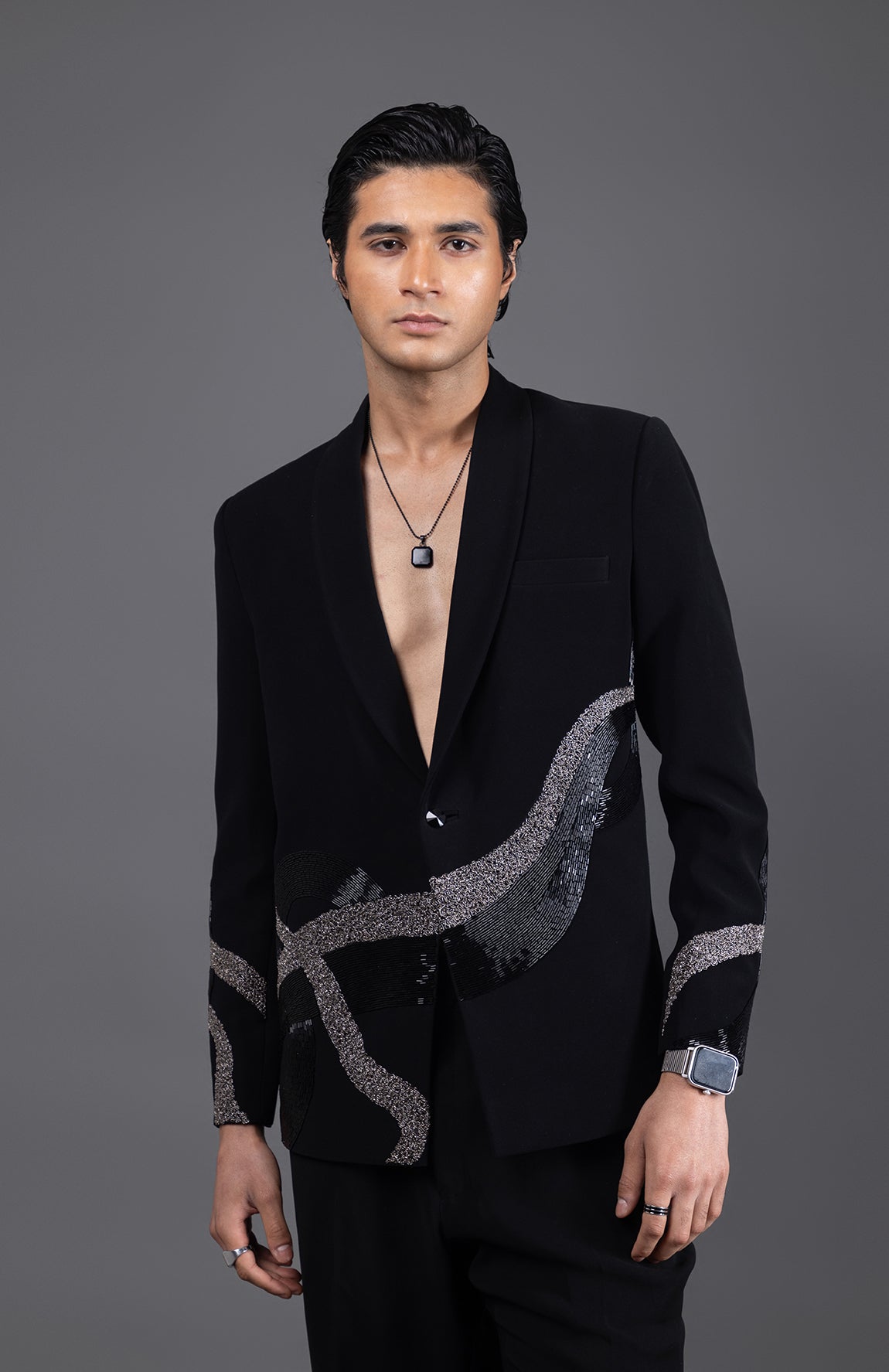 ROOTS TUX