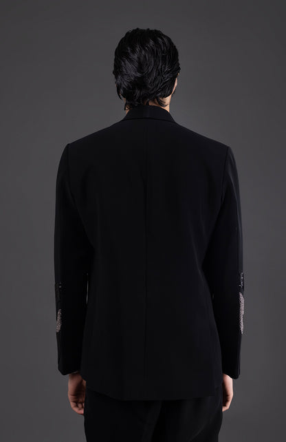 ROOTS TUX