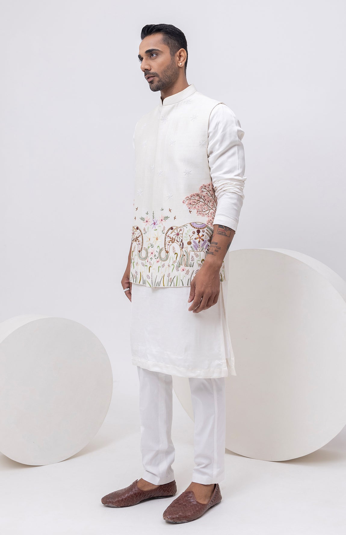 ELEPHANT DESIGNER NEHRU JACKET WITH KURTA AND PANT SET