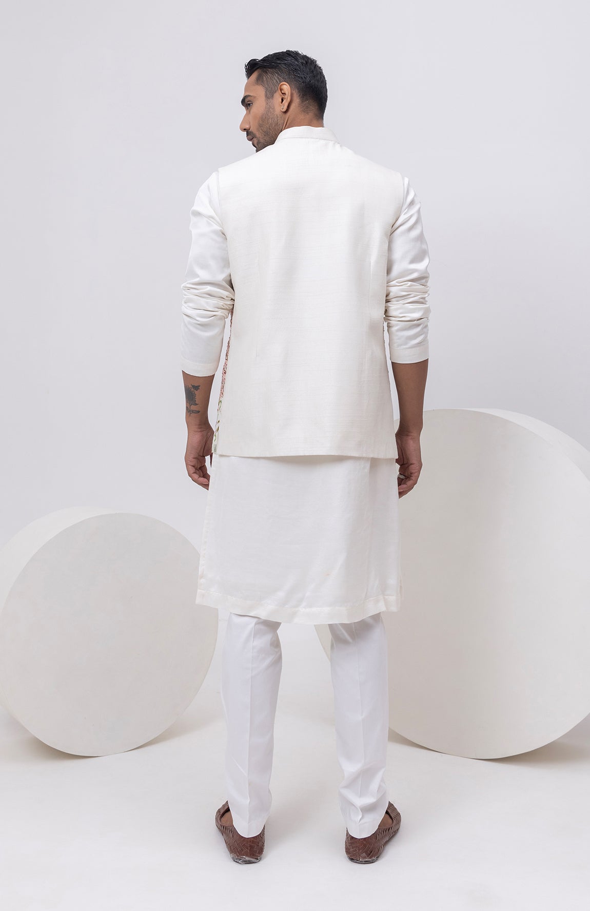 ELEPHANT DESIGNER NEHRU JACKET WITH KURTA AND PANT SET