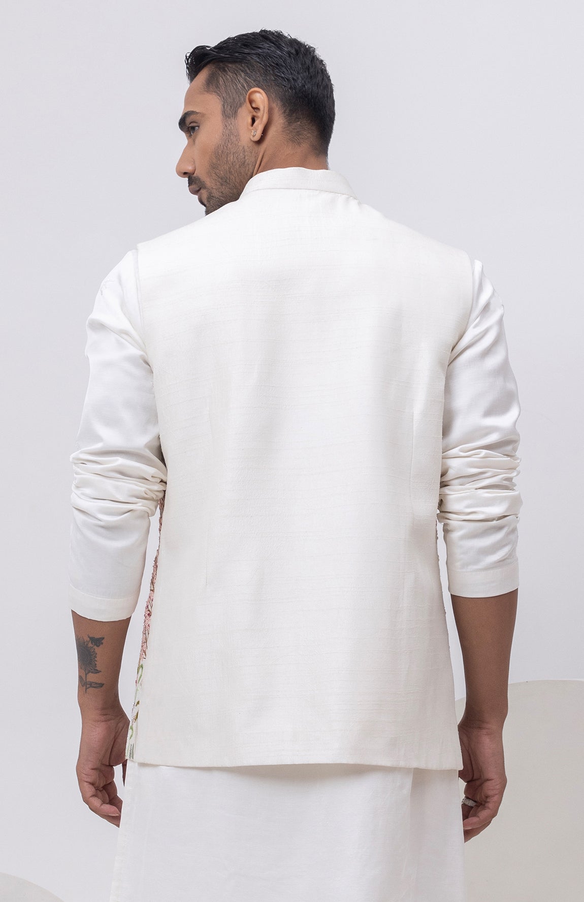 ELEPHANT DESIGNER NEHRU JACKET / BUNDI
