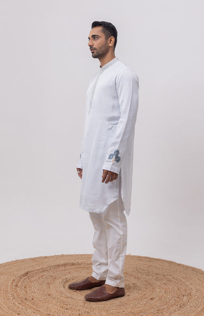 VRINDAVAN DESIGNER KURTA & PANT SET