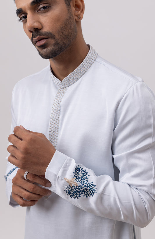 VRINDAVAN DESIGNER KURTA & PANT SET
