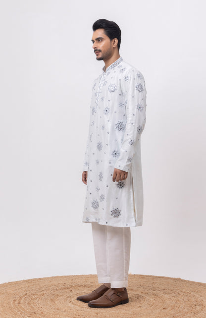 CHAAND KAANCH- DESIGNER KURTA FOR MEN