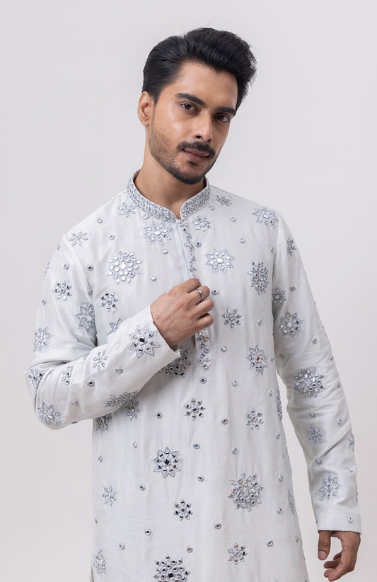 CHAAND KAANCH- DESIGNER KURTA FOR MEN