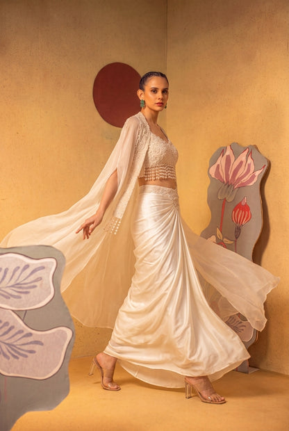 IVORY CAPE SET