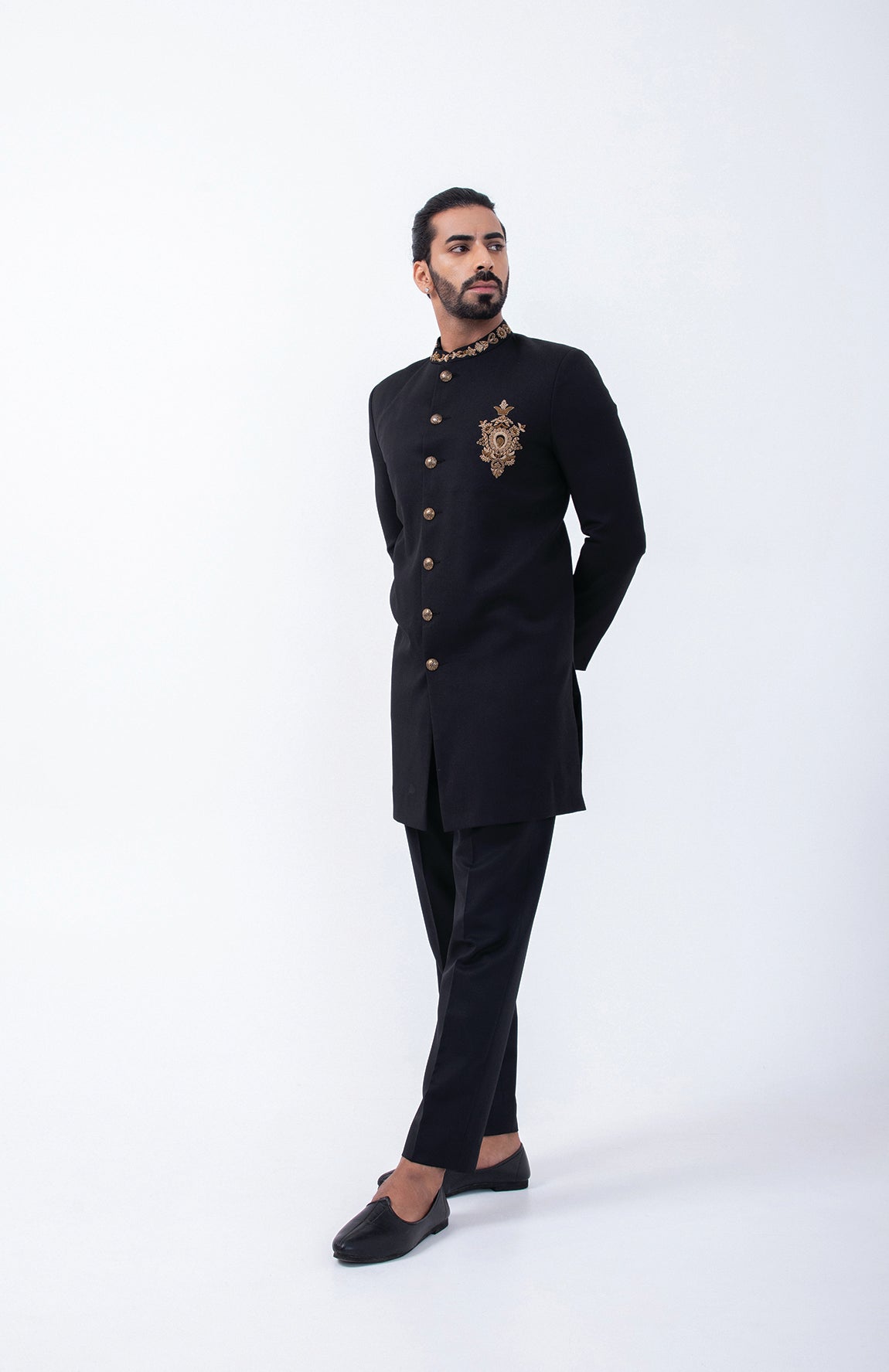 BLACK GOLDEN EMB MOTIF BANDGHALA SET