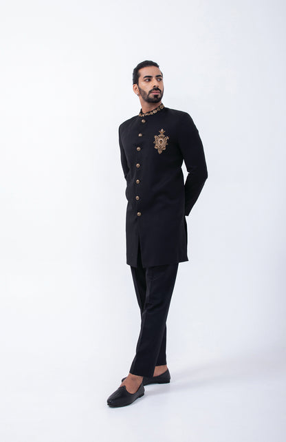BLACK GOLDEN EMB MOTIF BANDGHALA SET