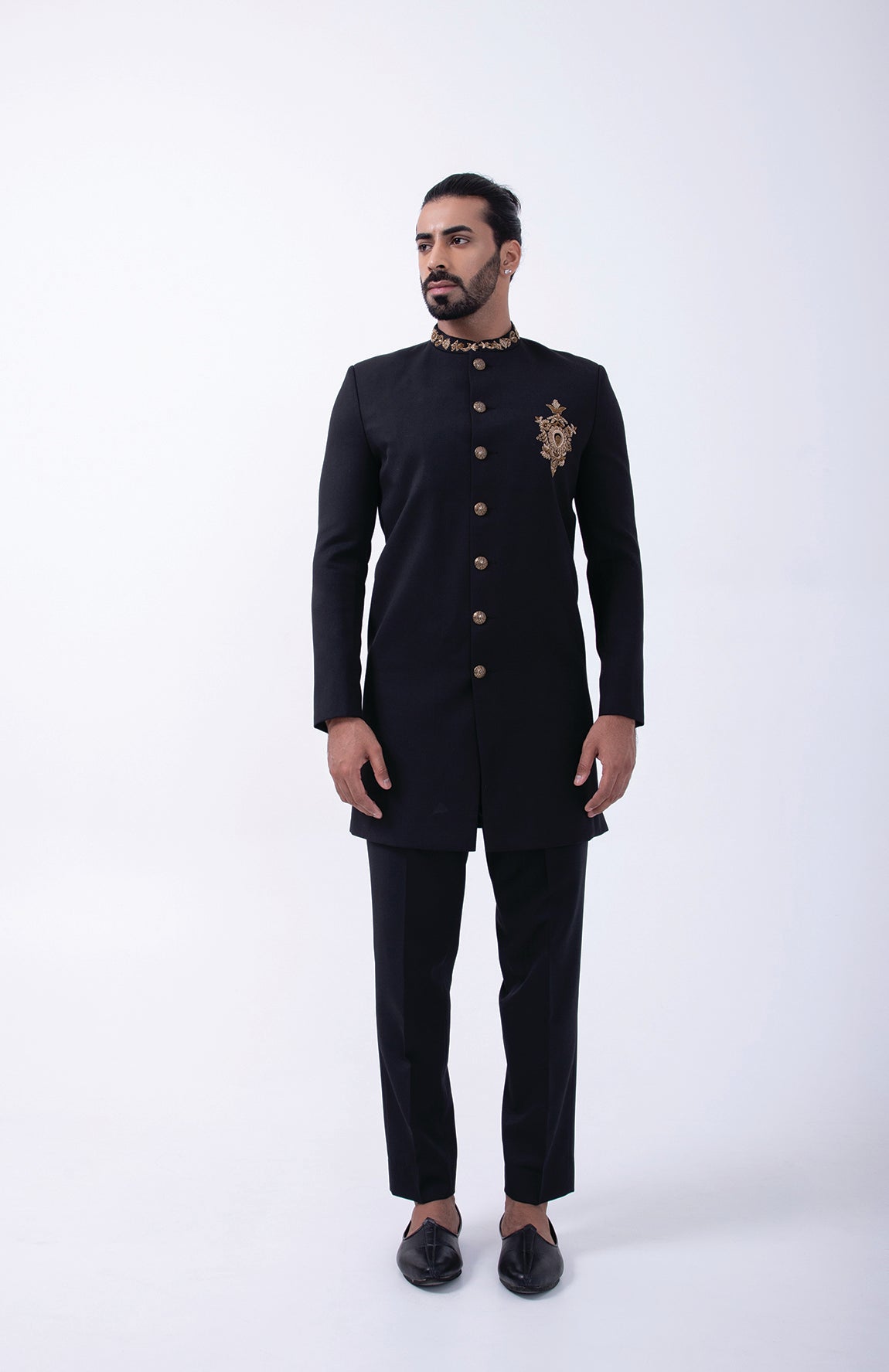 BLACK GOLDEN EMB MOTIF BANDGHALA SET