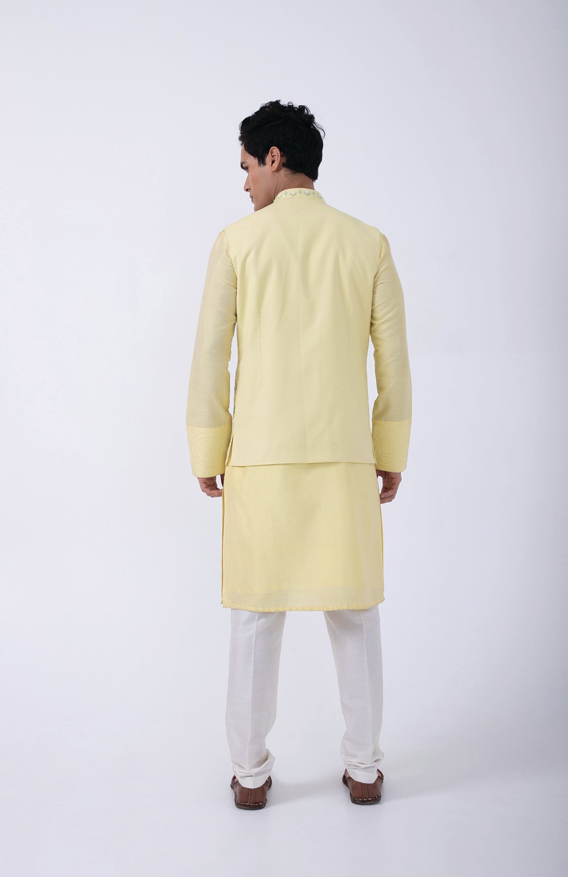YELLOW-WHITE SLEEVE EMB BUNDI