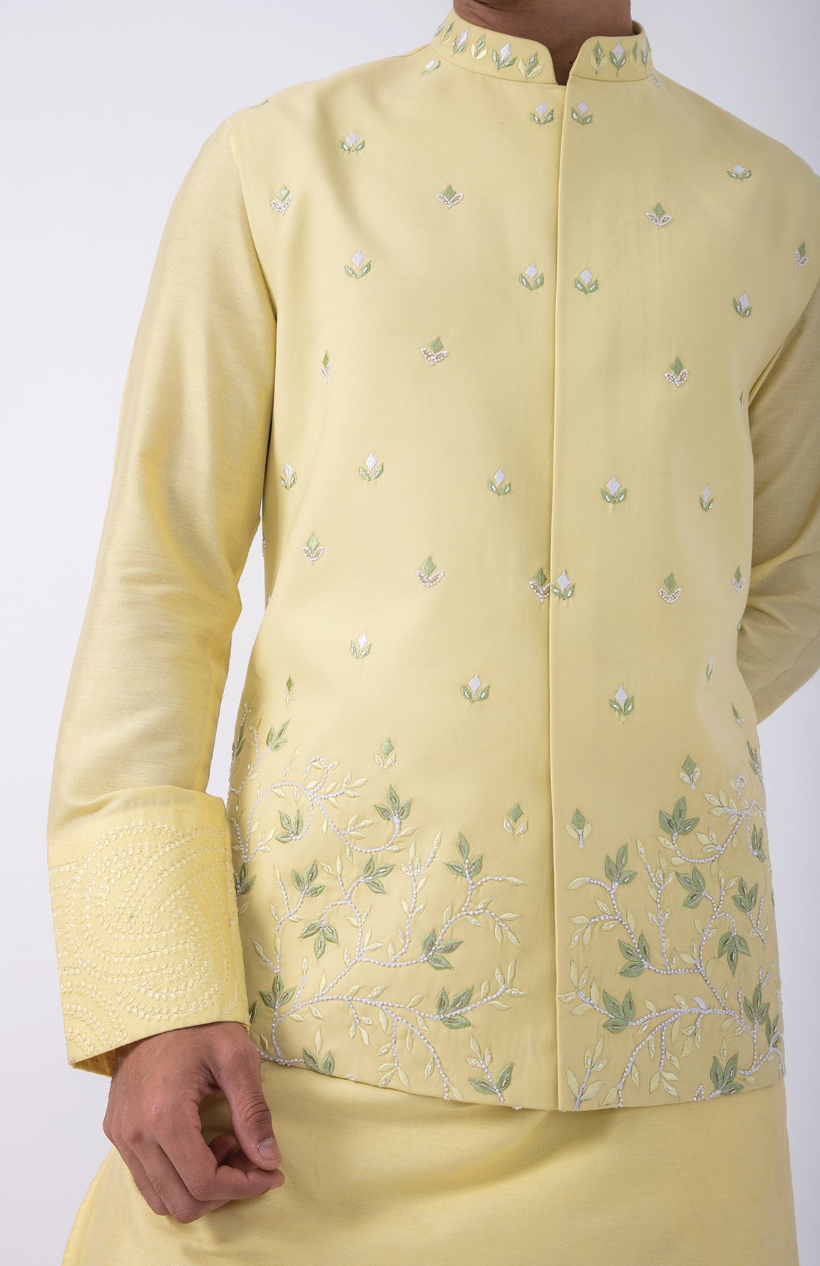 YELLOW-WHITE SLEEVE EMB BUNDI