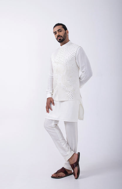 IVORY LOTUS WATERDROPS BUNDI