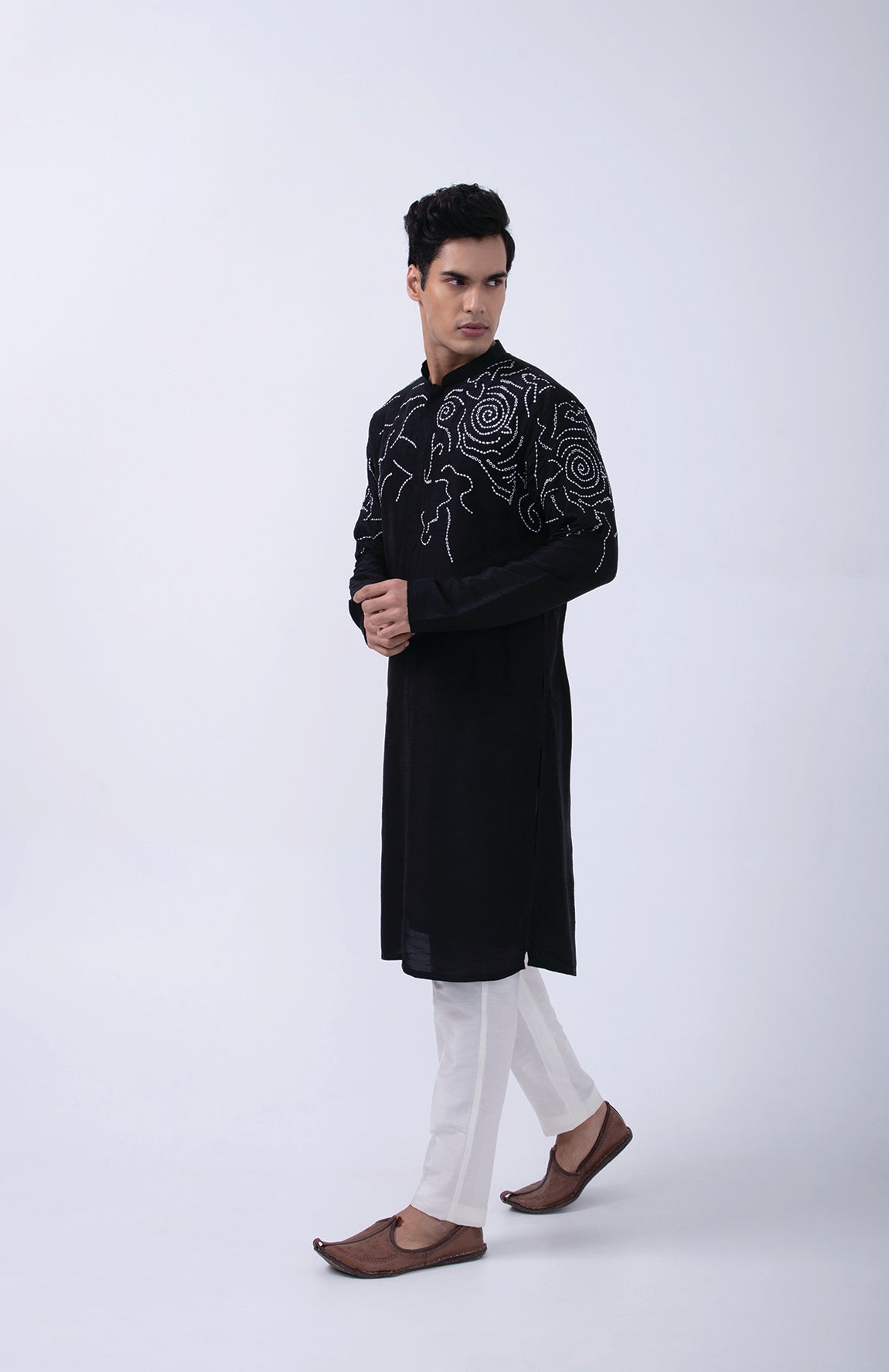BLACK ABSTRACT EMBRIODERED KURTA SET