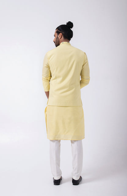 YELLOW FLYING FLORALS BUNDI