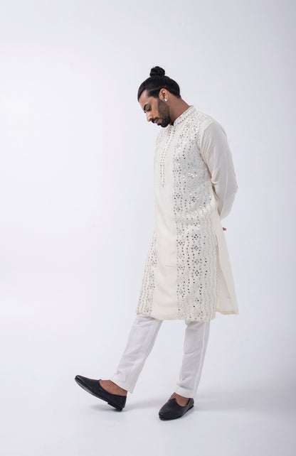IVORY LEATHER MIRROR DOWN PLACMENT KURTA SET
