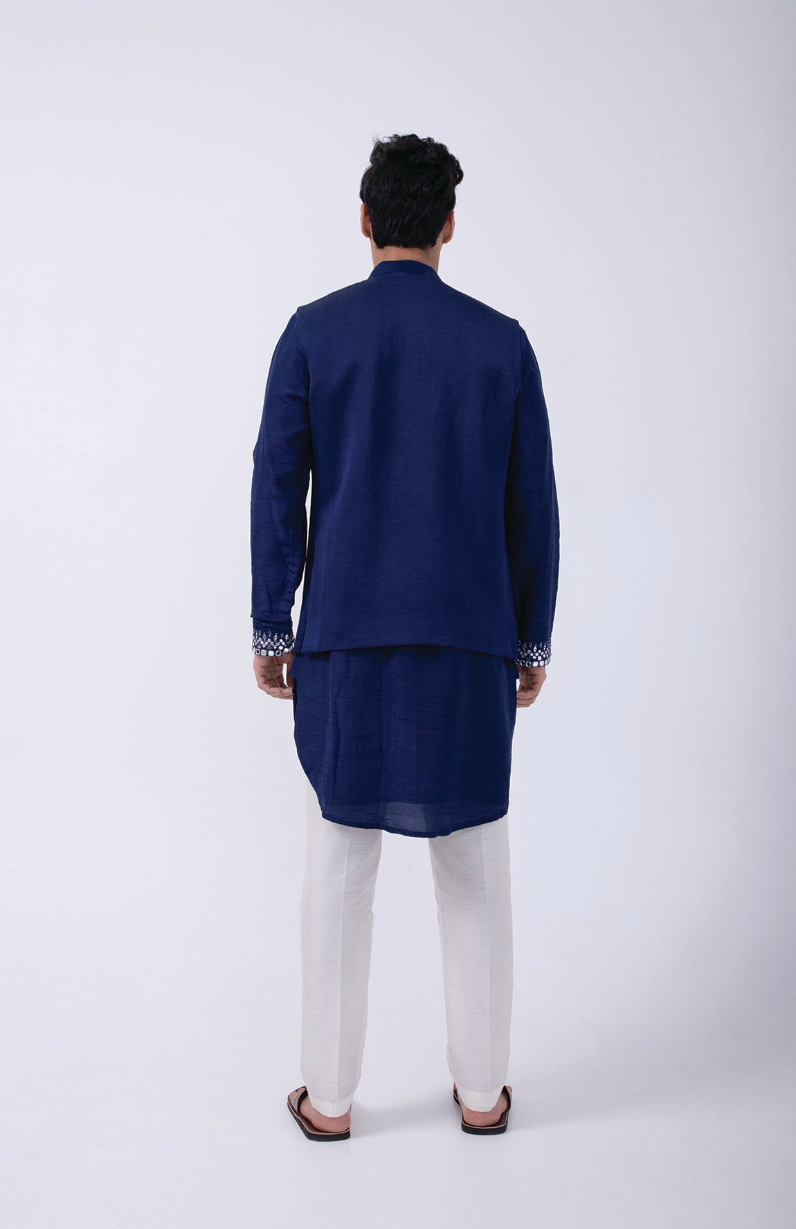 BLUE SILVER HAND EMB OPEN BUNDI