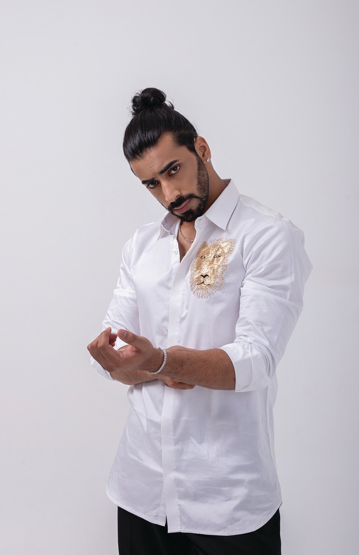 WHITE LION MOTIF SHIRT